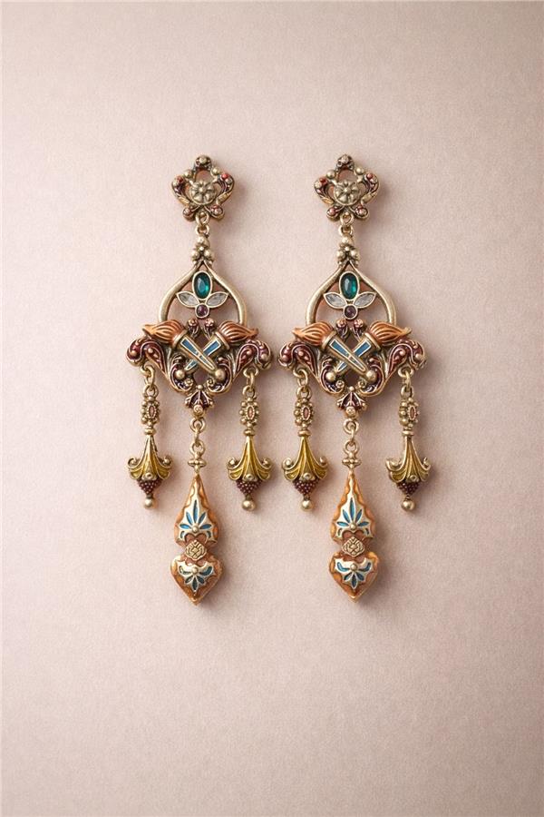 Eloise İnce İşçilikli Mineli Vintage Küpe